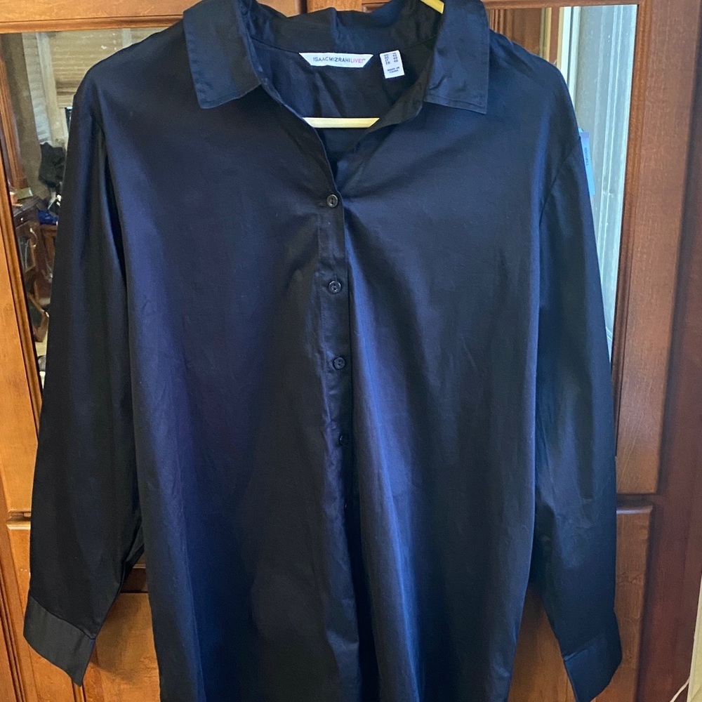 Isaac Mizrahi Women’s Black Size 12 Dressy Button-Down Shirt